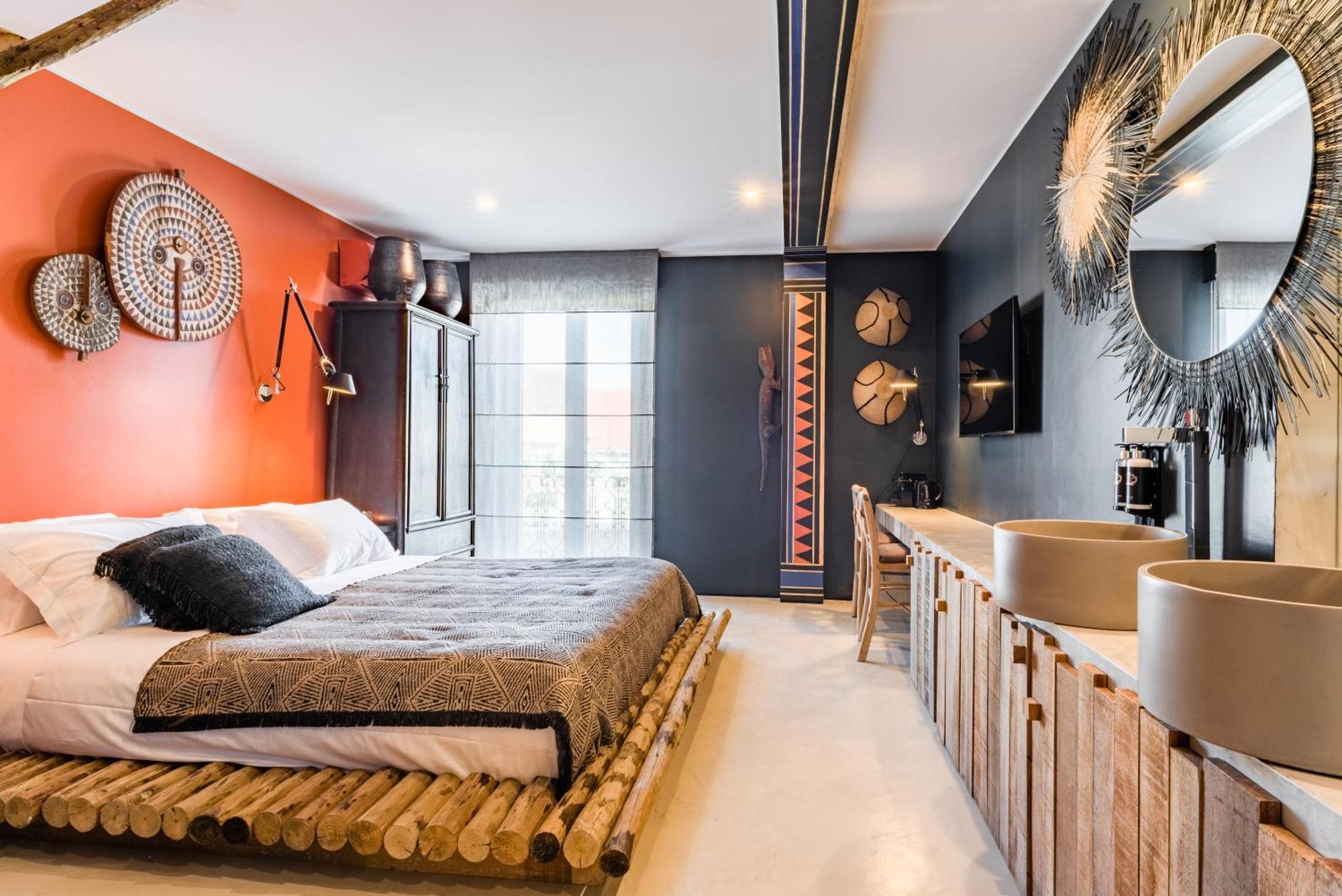 Deluxe Suite